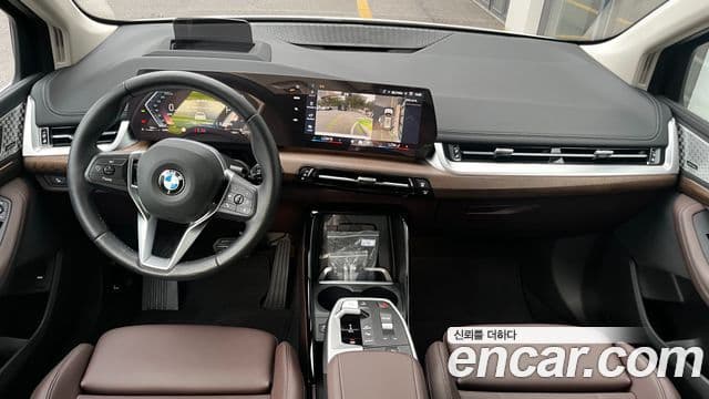 BMW 2 Series Active Tourer 2025 — Фото 6/20
