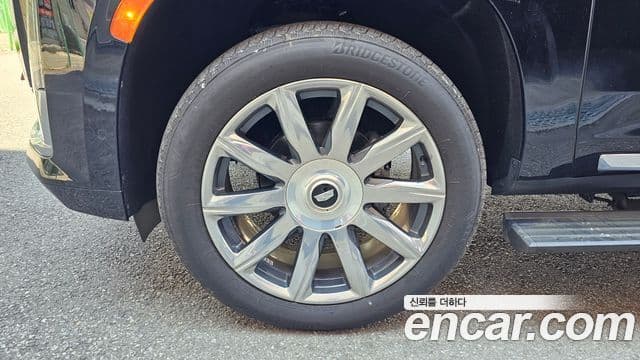 Cadillac Escalade 2022 — Photo 10/20