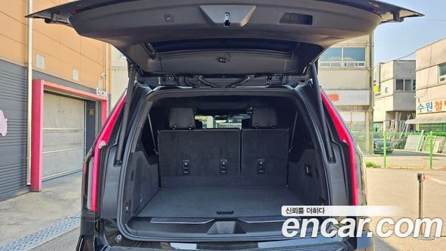 Cadillac Escalade 2022 — Photo 20/20
