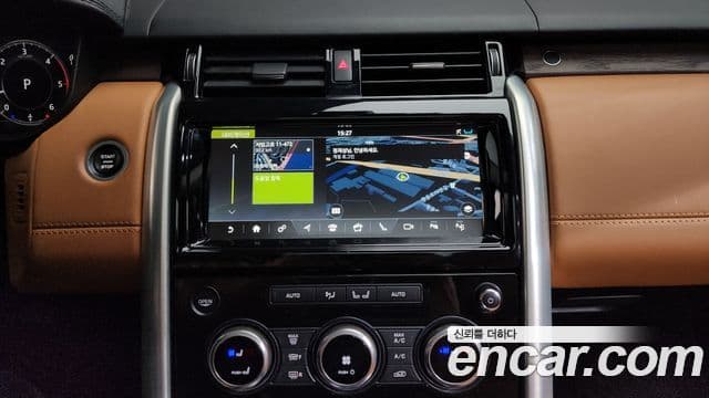 Land Rover Discovery 5 2019 — Şəkil 12/20