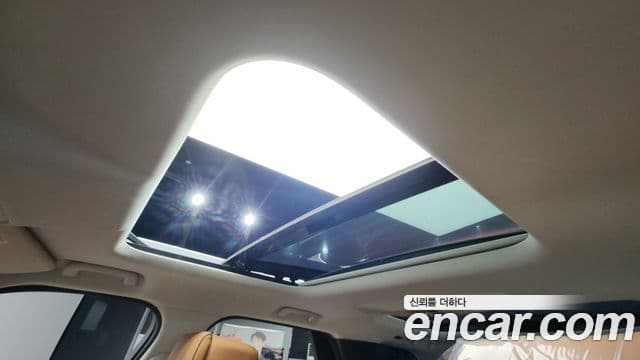 Land Rover Discovery 5 2019 — Şəkil 16/20