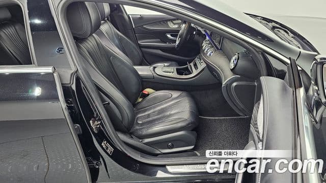 Mercedes-Benz CLS-Class 2021 — Фото 10/20