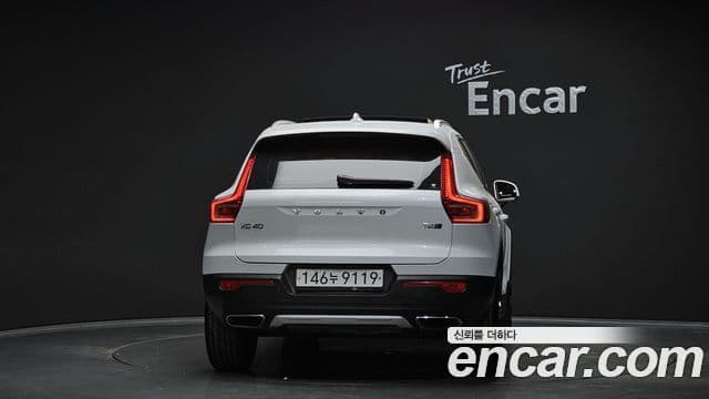 Volvo XC40 2019 — Şəkil 4/20