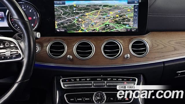 Mercedes-Benz E-Class 2019 — Şəkil 14/20