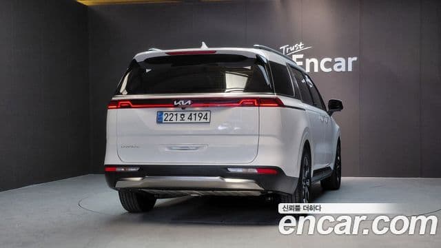 Kia Carnival 2023 — Şəkil 4/20
