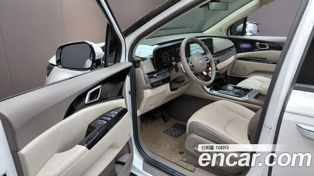 Kia Carnival 2023 — Şəkil 10/20