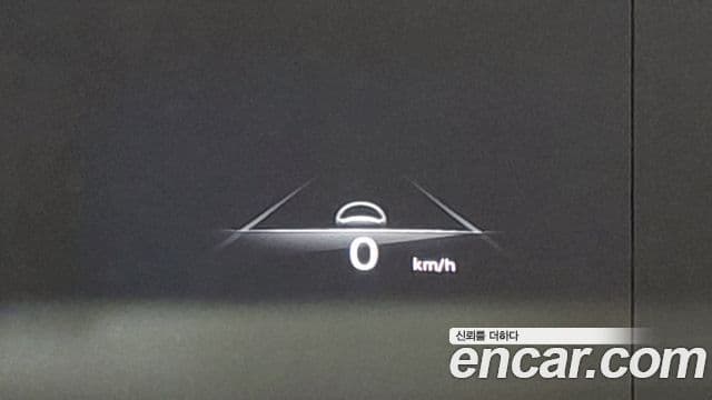 Genesis GV70 2021 — ფოტო 16/20