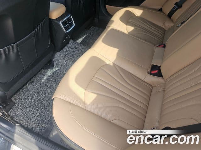 Kia K5 2022 — Şəkil 9/20