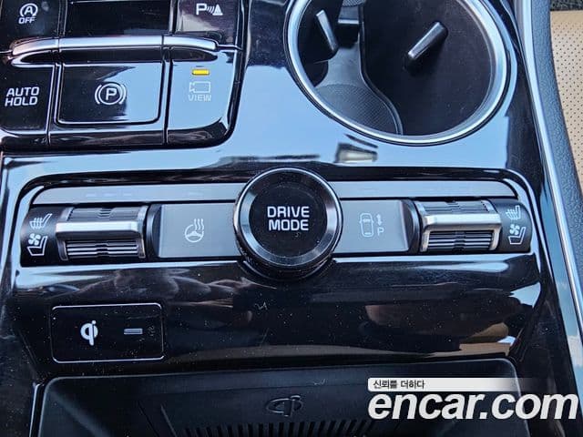 Kia K5 2022 — Şəkil 10/20