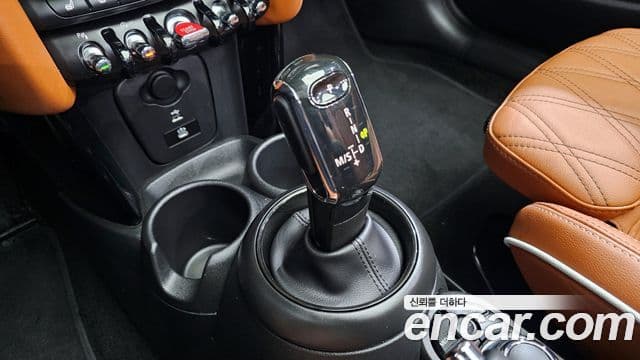 Mini Cooper S Convertible 2023 — ფოტო 9/18