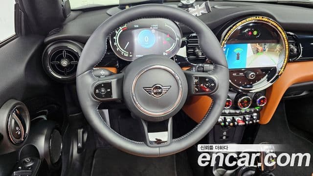 Mini Cooper S Convertible 2023 — ფოტო 13/18