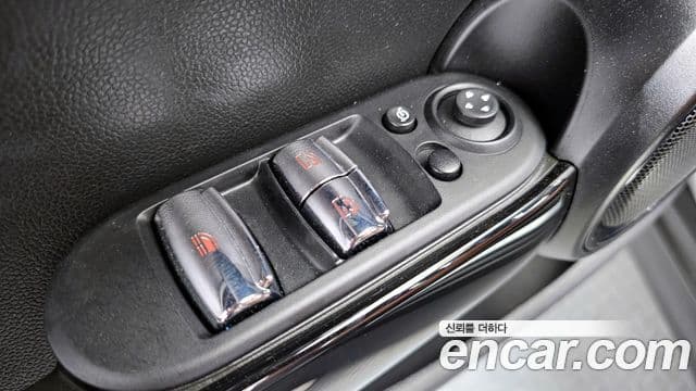 Mini Cooper S Convertible 2023 — ფოტო 14/18