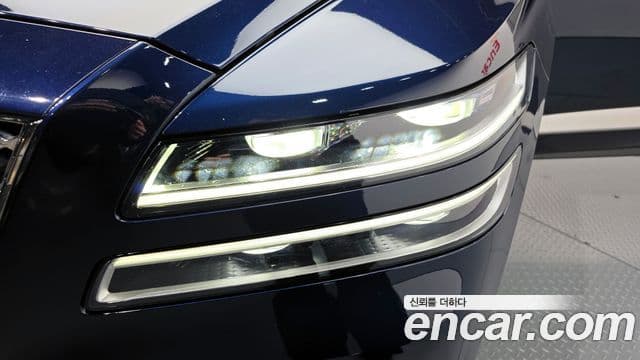 Genesis GV80 2020 — Photo 13/32