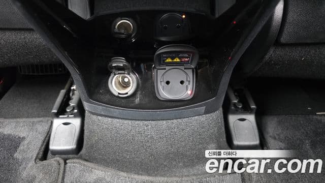 Kia Sorento 2023 — Photo 23/34