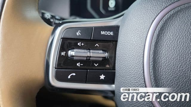 Kia Sorento 2023 — Photo 19/34