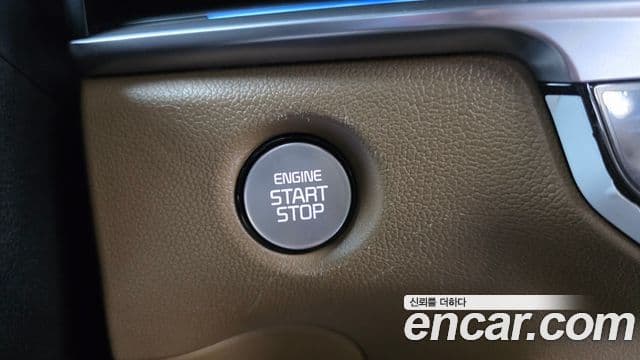 Kia Sorento 2023 — Photo 33/34