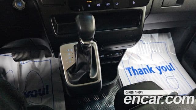 Hyundai Staria 2022 — Şəkil 9/20