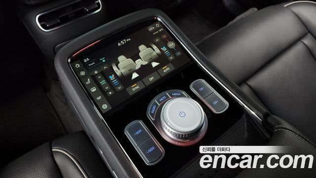 Genesis G90 2023 — ფოტო 19/20