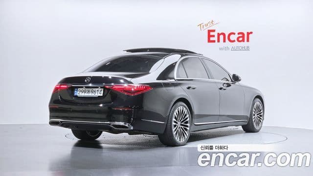 Mercedes-Benz S-Class 2021 — ფოტო 2/20