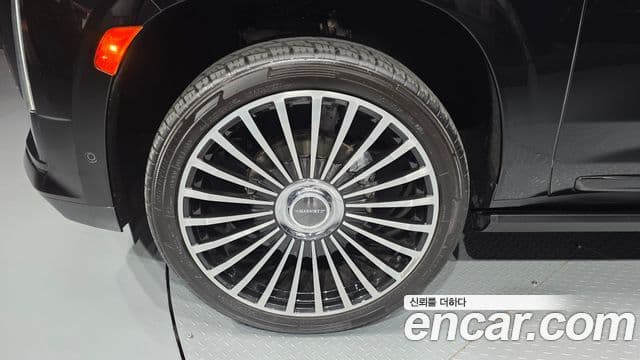 Cadillac Escalade 2023 — Şəkil 5/20
