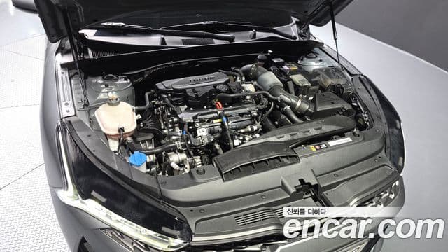 Kia K5 2023 — ფოტო 5/20