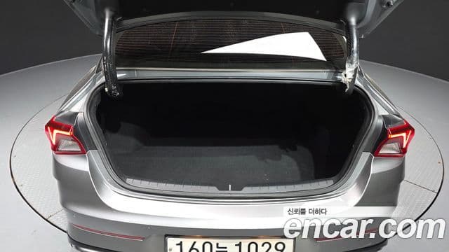 Kia K5 2023 — ფოტო 20/20