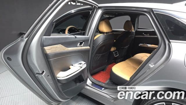 Kia K5 2023 — Photo 25/33
