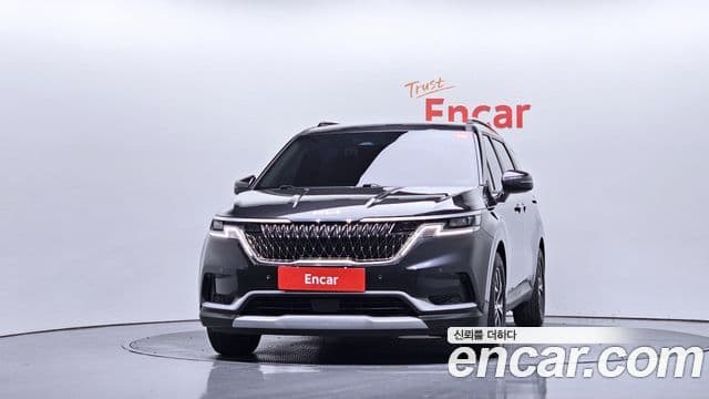 Kia Carnival 2023 — Photo 13/20