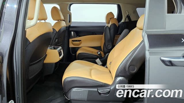 Kia Carnival 2023 — Photo 3/20