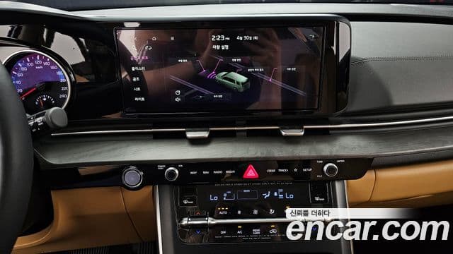 Kia Carnival 2023 — Photo 6/20