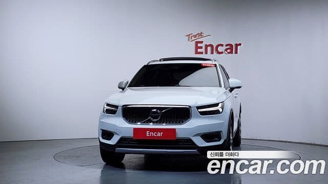 Volvo XC40 2021 — Şəkil 3/20