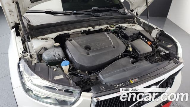 Volvo XC40 2021 — Şəkil 6/20