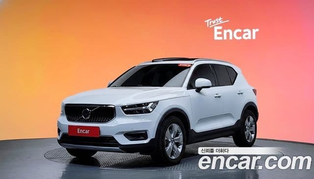 Volvo XC40 2021 — Şəkil 1/20