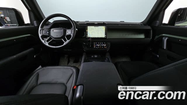 Land Rover Defender 2023 — Фото 7/20