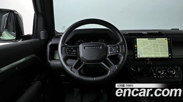Land Rover Defender 2023 — Фото 14/20