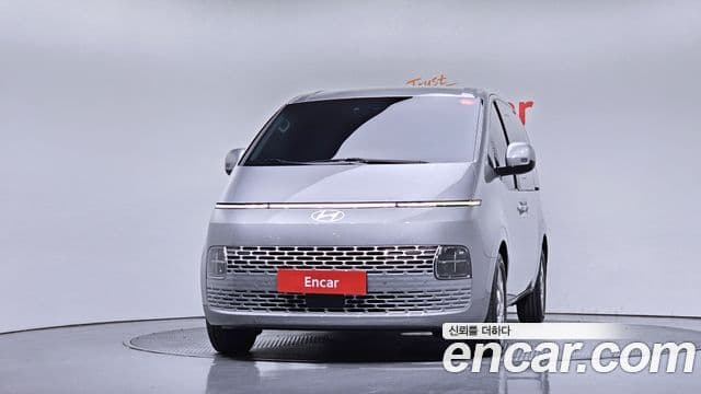 Hyundai Staria 2025 — Фото 3/20