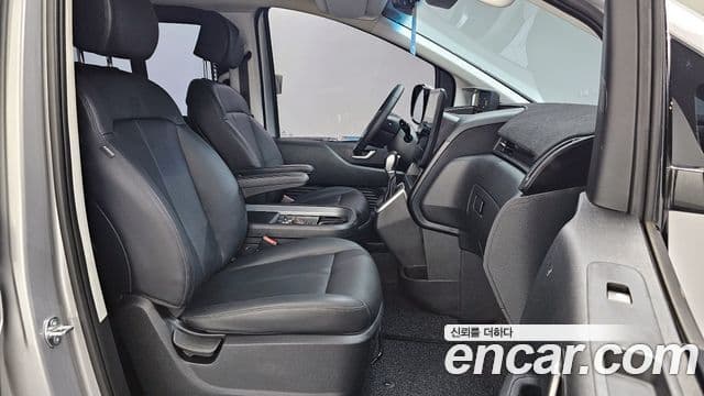 Hyundai Staria 2025 — Фото 11/20