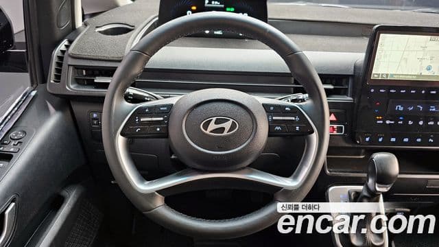 Hyundai Staria 2025 — Фото 13/20