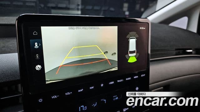 Hyundai Staria 2025 — Фото 15/20
