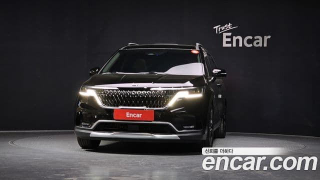 Kia Carnival 2021 — ფოტო 3/20