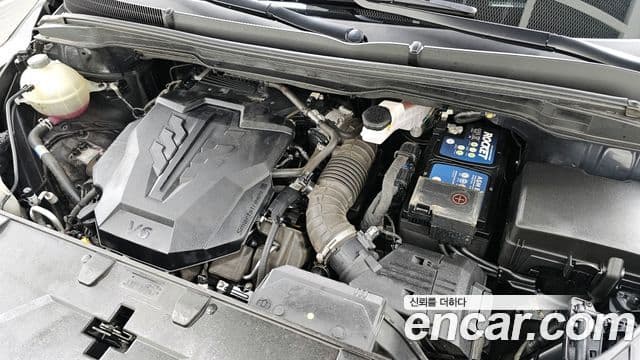 Kia Carnival 2021 — ფოტო 6/20