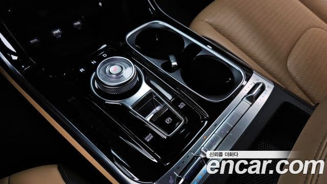 Kia Carnival 2021 — ფოტო 9/20