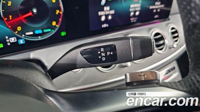 Mercedes-Benz E-Class 2022 — Şəkil 9/20