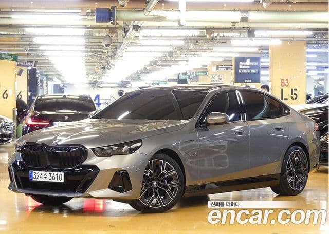BMW 5 Series 2026 — ფოტო 10/20