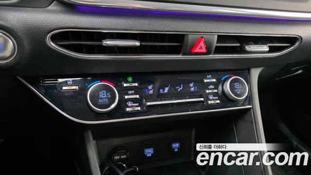 Hyundai Sonata Hybrid 2023 — ფოტო 13/20