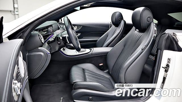 Mercedes-Benz E-Class 2021 — ფოტო 16/20