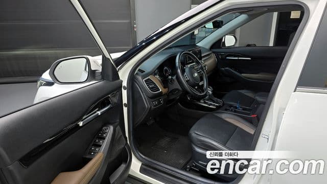 Kia Seltos 2020 — ფოტო 10/20