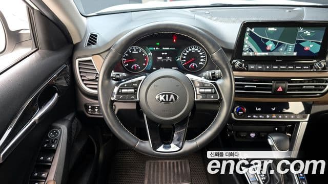 Kia Seltos 2020 — ფოტო 12/20