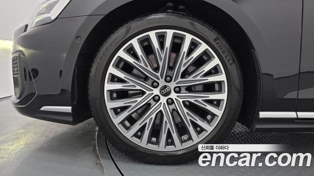Audi A8 2023 — ფოტო 5/20