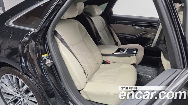 Audi A8 2023 — ფოტო 11/20
